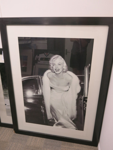 'Oversized' Marilyn Monroe Monochrome Print Exiting a Car, Mounted, Framed & Glazed, 150cm x 114cm.