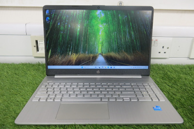 HP 15s-fq2xxx 15.5" Laptop, Running Windows 11 Home, Intel Core i3-1115G4 @ 3.00GHz, 4GB RAM, 119GB SSD, with Power Supply.