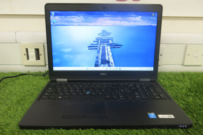 Dell Latitude E5550 15.5" Laptop, Running Windows 11 Pro, Intel Core i3-5010U CPU @ 2.10GHz, 4GB RAM, 466GB Storage. NOTE: missing power supply.