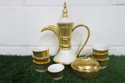 Lot of The East India Company Royal Bone China Toon Noon 18ct Gold Hand Painted Crockery to Include: 1 x Tall Coffee Pot, 1 x Sugar Pot with Lid & 7 x Coffee Cups.