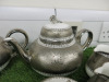 Lot of The East India Company Royal Bone China Toon Noon 18ct Gold Hand Painted Crockery to Include: 2 x Tea Pot, 6 x Milk Jugs, 4 x Sugar Bowls with 2 Lids, 3 x Tea Cups & 3 x Saucers, 4 x Coffee Cups, 2 x Saucers & 1 x Plate. - 3