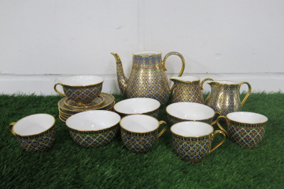 Lot of The East India Company Royal Bone China Benjarong 18ct Gold Hand Painted Crockery to Include: 1 x Coffee Pot without Lid, 2 x Milk Jugs, 4 x Tea Cups, 4 x Coffee Cups & 5 x Saucers.