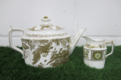 Lot of Royal Bone China Hand Painted Crockery to Include: 1 x Tea Pot & 1 x Milk Jug.