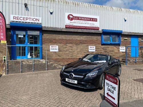 FX16 UKN: Mercedes-Benz SLC 250 D AMG Line Auto Convertible in Black. Diesel, 2143cc, Mileage 42,130. MOT Expires 1st September 2026. Comes with 1 x Replacement Key. NOTE: No V5 document, small damage to interior panels as per images.