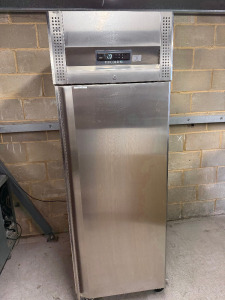Tefcold Upright Stainless Steel Mobile Fish Cooler/Fridge, Model RKS600. Size H200 x W68 x D80cm.
