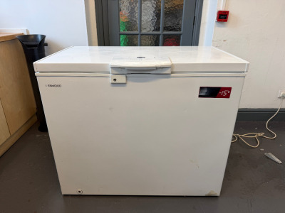 Kenwood White Chest Freezer, Model K250CFW17. Size H85 x W100 x D60cm.
