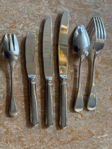 Approx 520 x La Tovala Stainless Steel Cutlery to Include: Large & Small Knives, Forks & Spoons with 10 x Robert Welch Desert Forks (Count unchecked).