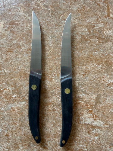 Set of 130 x Steak Knives with Black Handle 'a' Logo Steak.