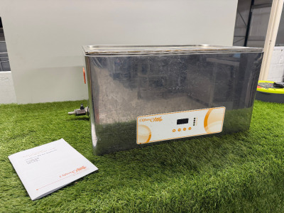 Clifton Food Range Digital Sous Vide Bath. NOTE: no power.