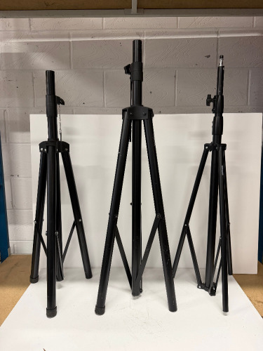 3 x Black Tripods to Include: 1 x ProSound, 1 x Neweer & 1 x Unbranded. Comes with 2 x Carry Bags.