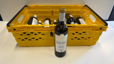 10 x Bottles of Torre Dei Vescovi Pinot Grigio White Wine, 750ml.