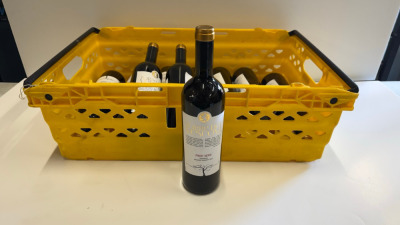 10 x Bottles of Torre Dei Vescovi Pinot Nero Red Wine, 750ml. Crate Not Included.