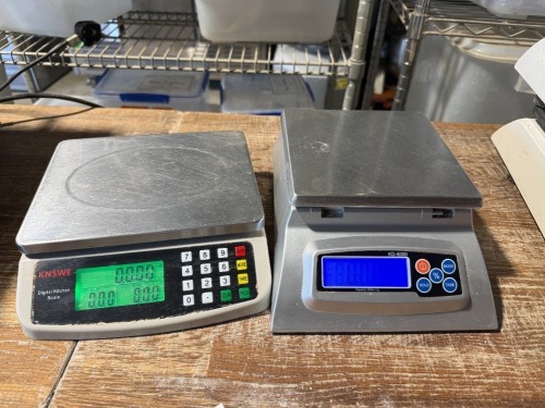 2 x Digital Scales to Include: KD-8000 Scales, Capacity 8000 x 1g and KNSWE Scales.