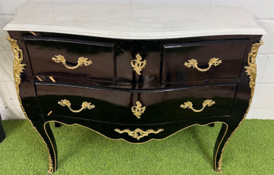 French Louis XV Style Black Baroque Bombe Commode with White Marble Top, Three Draws, Brass Ornate Detail & Handles. Size H88 x W120cm x D50cm. NOTE: some lacquer requires repair as pictured.