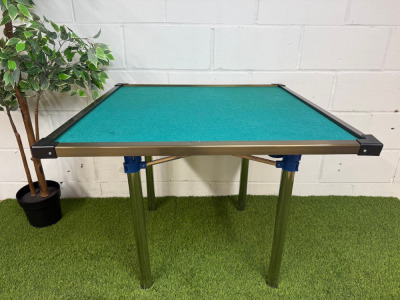 Folding Card Table with Reversible Top. Size 88 x 88cm.