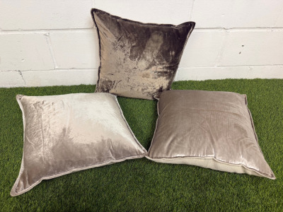 3 x de Le Cuona Crushed Velvet & Natural Fabric Feather Filled Cushions (2 x Light, 1 x Dark). Size 48 x 48cm.