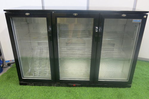 Polar 3 Door Back Bar Chiller, Model GL004/05, Size H90 x W135 x D50cm.