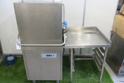 Classeq Pass Through Commercial Dishwasher, Model P500AWS, S/N 40037650, 3 Phase. Size H148 x W70 x D80cm. Comes with In/Out Table, Size H90 x W70 x D75cm. NOTE: requires trays.