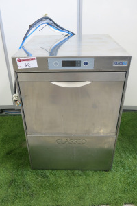Classeq Commercial Glasswasher, Model G500DUOWS, S/N40073299, 3 Phase, DOM April 2021. Comes with 1 x Tray. Size H82 x W57 x D60cm.