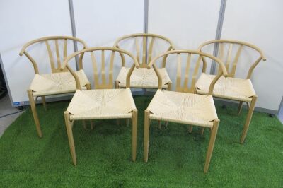 6 x Wishbone Style, Metal Frame Scandi Style Dining Chairs with Y Shaped Back & Hemp Seat.