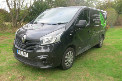 PY16 BHE: Renault Traffic SL27 Business + CDI Panel Van in Black. Diesel, Manual, 1598cc, Mileage 100,517. MOT Expired 29.08.2026. V5 & 1 Key. 1 Former Keeper.