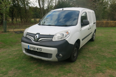 AY68 WXD: Renault Kangoo Maxi LL21 Business + Energy DCI Panel Van in White. Diesel, Manual, 1461cc, Mileage 133,611. V5 & 1 Key. 1 Former Keeper. NOTE: contents of rear not included.