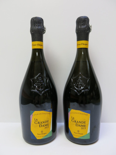 2 x Bottles of La Grande Dame Vueve Clicquot Champagne, 2015, 750ml.