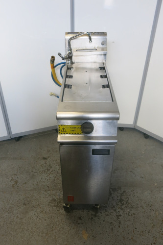 Falcon Gas Pasta Boiler, Model G3203, S/N F560540. Size H108 x W30 x D80cm.