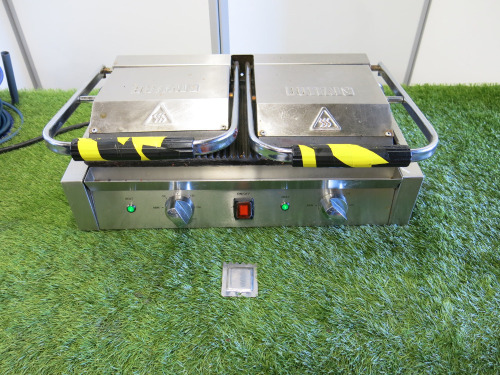 Buffalo Bistro 2900w Double Ribbed Griddle.