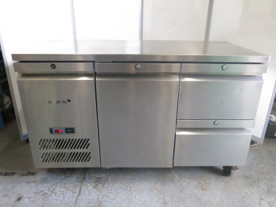 Williams Mobile Stainless Steel Refrigerated Prep Counter with 1 x Door & 2 x Drawers, Model HJC2SA R1. Size H86 x W136 x D66cm.