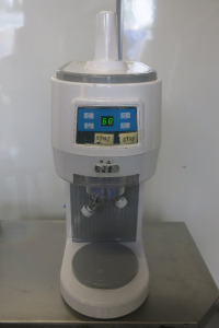 Commercial Electric Auto Shaved Snow Ice Maker, Model BY-208S.