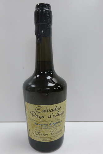 Adrien Camut Calvados Pays D'Auge Reserve D'Adrian, 700ml.