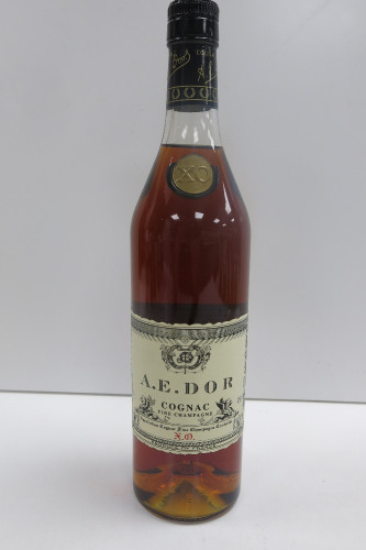 A.E. DOR X.O Fine Champagne Cognac, 700ml.