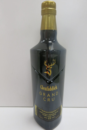 Glenfiddich Gran Cru Single Malt Scotch Whisky, 23 Years Old, 700ml.