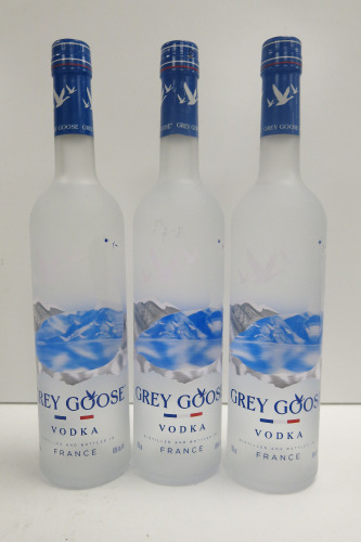 3 x Grey Goose Vodka, 700ml.