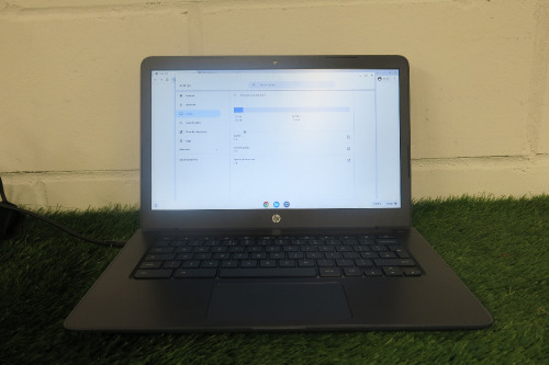HP QCNFA344A Chromebook, 1.8GB Storage, 3.8GB Memory, with Power Supply, in Original Box.
