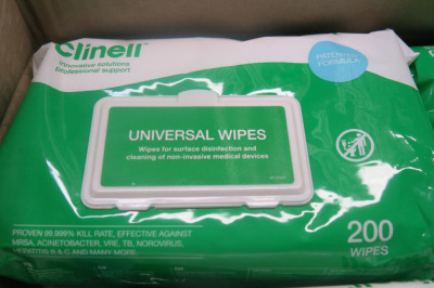 Box of 12 x 200pcs Clinell Universal Wipes.