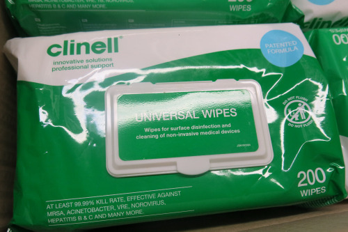 Box of 12 x 200pcs Clinell Universal Wipes.