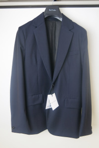 Paul Smith, Loro Piana's Green Storm System Fabric, Navy Blue Suit Blazer, Size UK 42 - EU 52. RRP &pound;750.