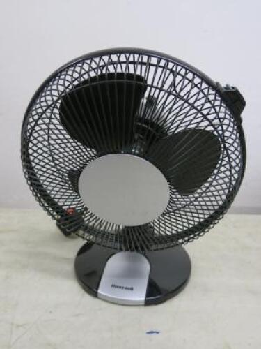 Honeywell Table Fan, Model HT-109E