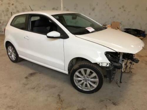 DS11 EXG: VW Polo TSI, 3 Door Hatchback Car in White...