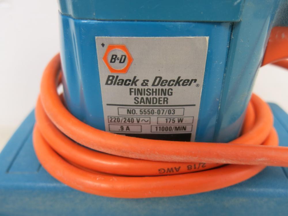 Black Decker Finishing Sander. Comes with Instructions