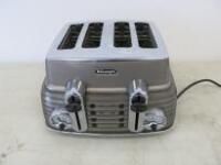 Delonghi 4 Slice Toaster