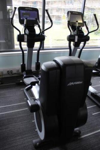 Life Fitness Elevation Series, Model 95X Cross Trainer, DVB-T2, WiFi, RFID