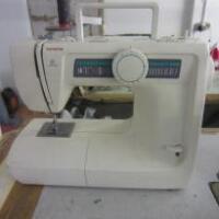 Toyota Model KB16 R2000 Series Sewing Machine