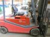 BT Cesab Electric Counter Balance Fork Lift Truck, Triple Mast with Side Shift, Capacity 2000kg, Lift Height 5600mm, Serial Number 218427, Year 2002 (NOTE: Unable to start and requires repair). Comes with Hawker Charger. - 2