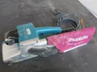 Makita 9404 (100x610mm) Belt Sander, 240v