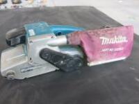 Makita 9404 (100x610mm) Belt Sander, 240v