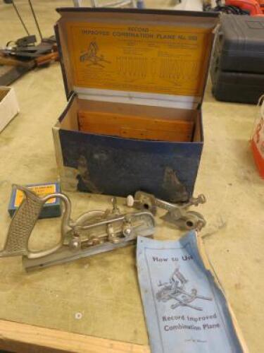 Record Improved Combination Plane, Model 050 with Screw Adjustment to Cutter in Box