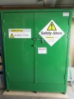 Safety Store Bunded Storage Unit for Hazardous & Flammable Liquids with Drip Tray Grid to Bottom. Size 1500mm x 1996mm x 700mm. NOTE: appears in excellent condition